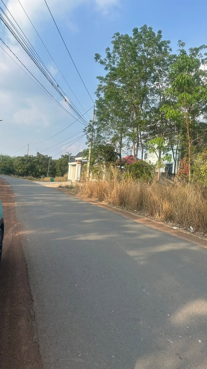 Đất nền Đồng Xoài 450m² - Sổ hồng sẵn, giá 1 tỷ - Đầu tư sinh lời!