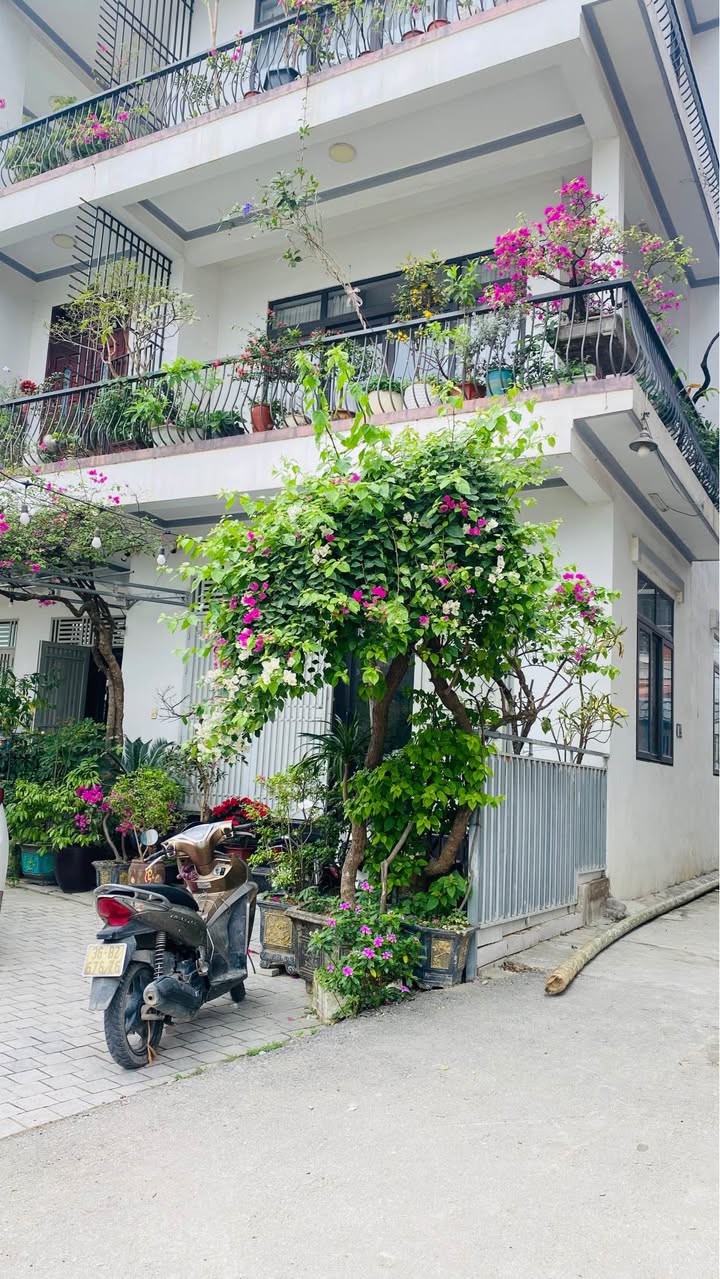 Nhà 2 Tầng Hoàng Văn Thụ 60m² (Nhỉnh 3 Tỷ) - Ô Tô Tới Nhà