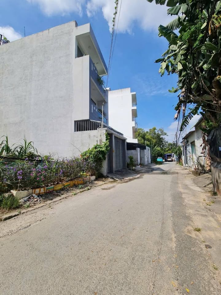 Nhà phố Hoàng Hữu Nam, Thủ Đức 92m² giá 5 tỷ - Đầu tư sinh lời!