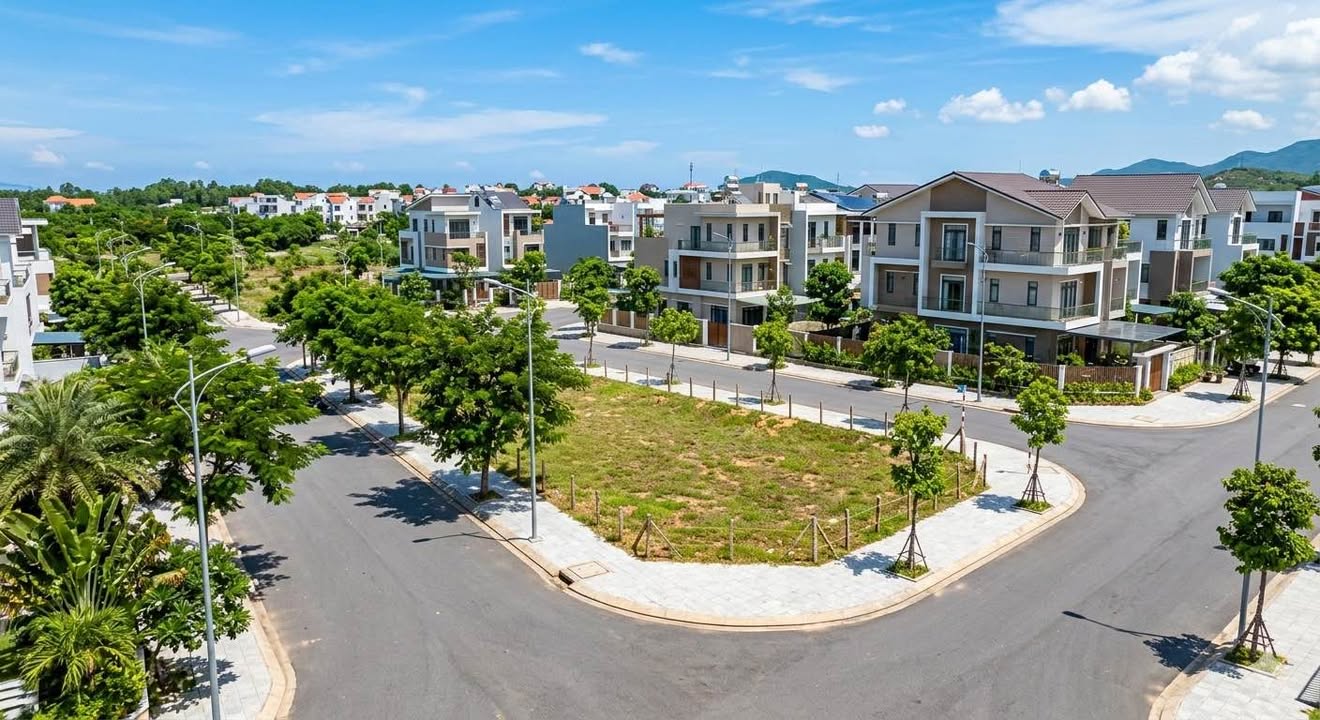 Đất Nền Góc Nguyễn Trọng Trì, Quy Nhơn - 91.5m² - 2 Mặt Tiền - 4 Tỷ