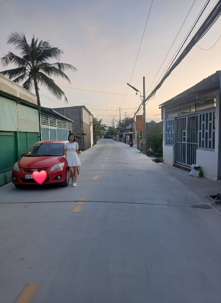 Nhà Mặt Tiền Hàng Gòn, Cái Răng - 100m² - Giá Tốt 1.9 Tỷ