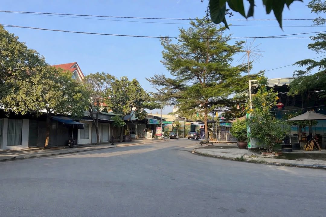 Bán Đất Mặt Tiền 200m² Tặng Dãy Trọ 45 Triệu/Tháng - TP Thủ Đức