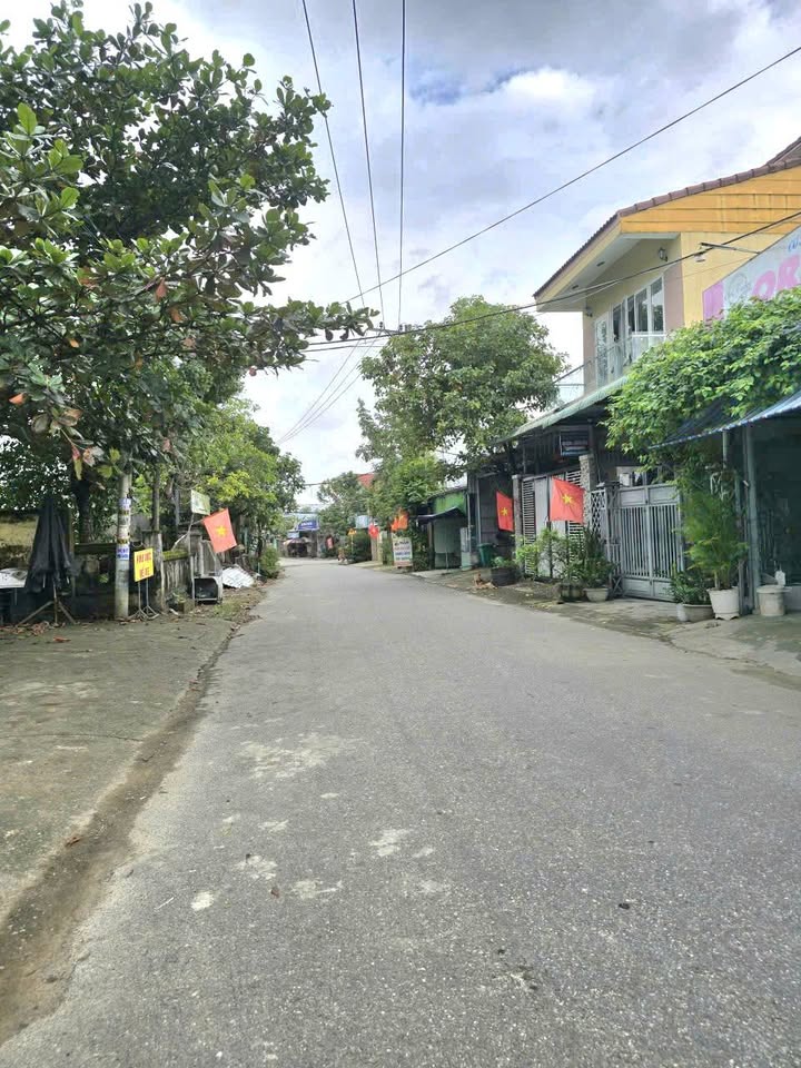 Nhà phố Điện Tiến 160m² - Mặt tiền kinh doanh đối diện chợ!