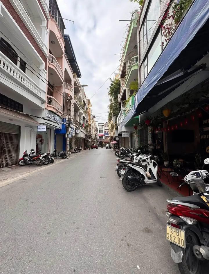 Nhà riêng Trần Nguyên Hãn 65m² hơn 4 tỷ - Vị trí đẹp kinh doanh!