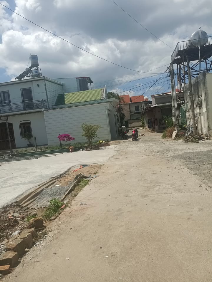 Bán đất thổ cư 345m² Lộc Nga, Bảo Lộc - Sổ đỏ, giá 299 triệu, tiềm năng kinh doanh