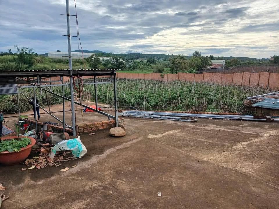 Đất Nền Đức Trọng 7000m² - Sổ Đỏ, Sẵn 300m² Thổ Cư, Giá 7.99 Tỷ