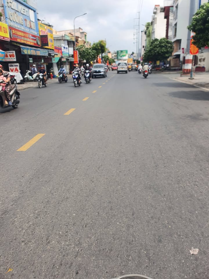 Nhà 2 Mặt Tiền Đầm Sen Q11 - 49m² Giá 7 Tỷ, Kinh Doanh Sầm Uất