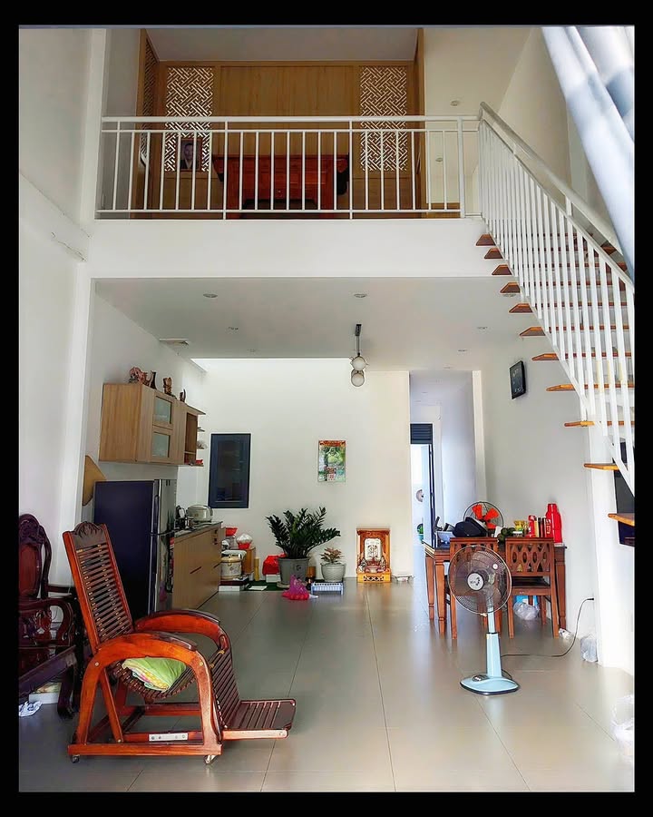 Nhà Sổ Hồng Riêng Hẻm Lê Hồng Phong TDM 152m² Giá 3.9 Tỷ