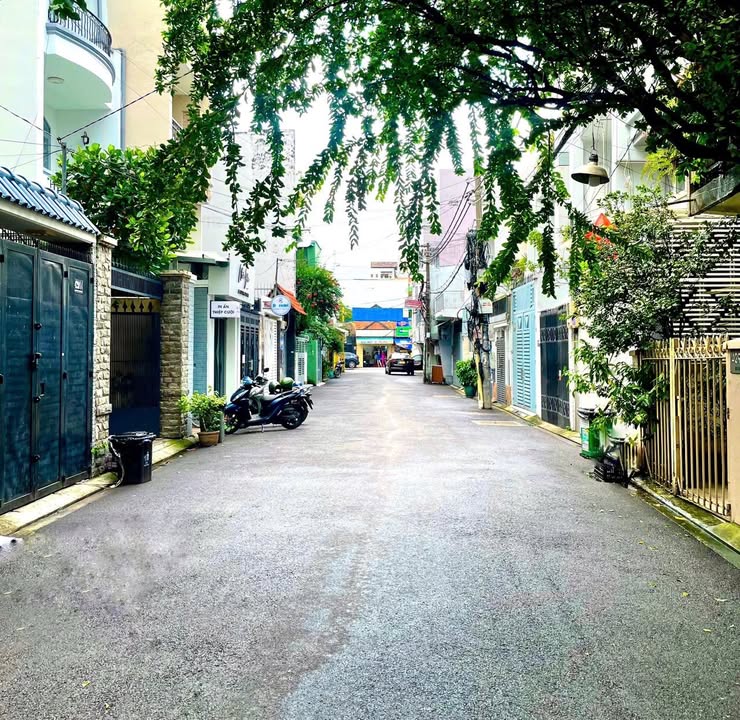 Nhà 5 tầng Phú Nhuận 97m² giá 17 tỷ - Chính chủ bán gấp!