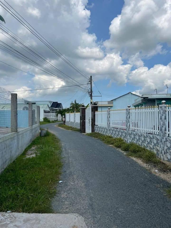 Nhà Mặt Tiền Phường Long Hòa, Gò Công 167m² - Mặt Tiền Kinh Doanh