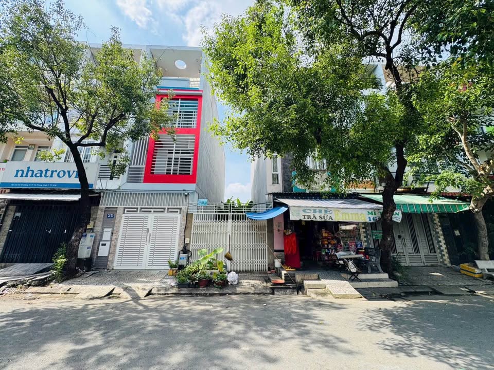 Đất nền Quận 7 88m² - Sổ hồng riêng, xây dựng tự do!