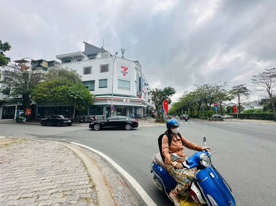 Shophouse Hoàng Quốc Việt Q7 185m² - Dòng tiền ổn định!