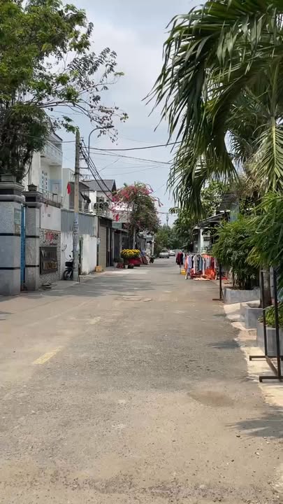 Nhà Xưởng Hóc Môn 1065m² - Sổ Đỏ Full Thổ, Hoạt Động Ngay!