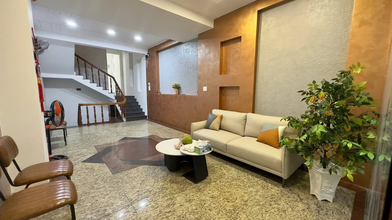 Nhà Mặt Tiền Ỷ Lan Thủ Dầu Một 20 Triệu/Tháng - Kinh Doanh, Ở Ngay!