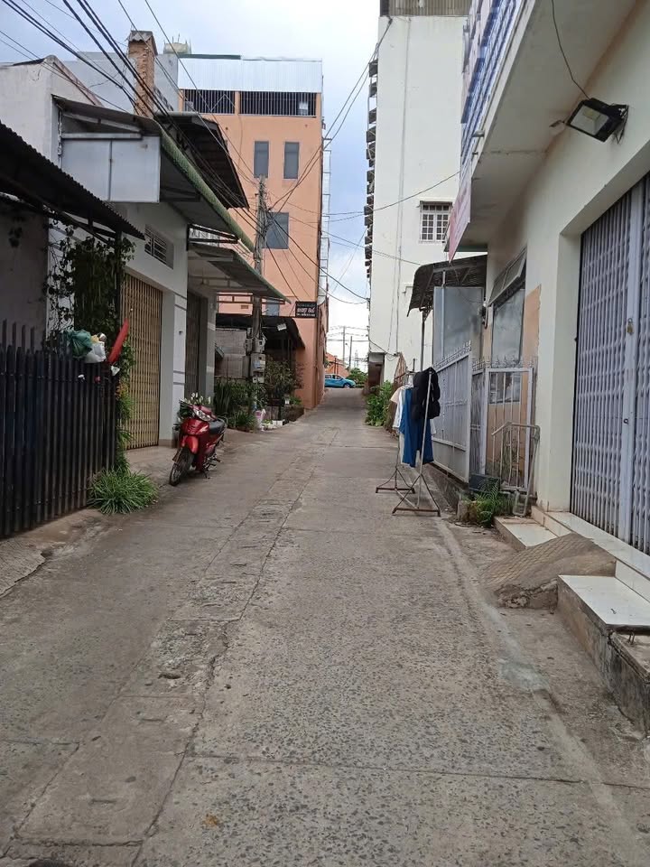 Đất Sổ Đỏ Đức Trọng - 82m² Mặt Tiền Hẻm Yody, Thống Nhất - Giá 2.5 Tỷ