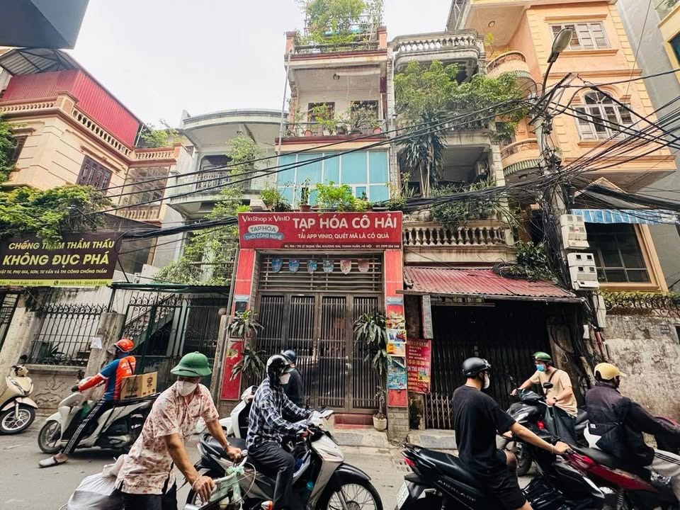 Nhà Mặt Hồ Đầm Sồi Lê Trọng Tấn, 54m² x 4 Tầng - Kinh Doanh Đỉnh Cao