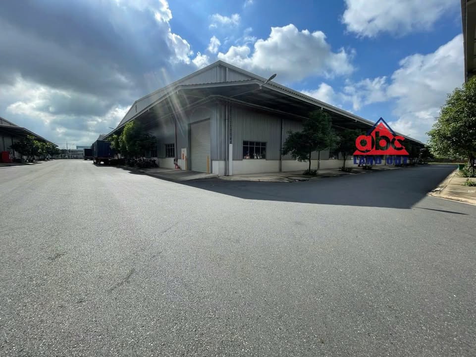 Kho Xưởng 2400m² KCN Nhơn Trạch - Hoạt động ngay!