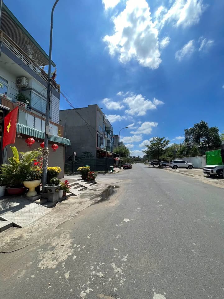 Nhà 1 Trệt 1 Lầu 68m² Hóa An, Biên Hòa - Giá 3.95 Tỷ