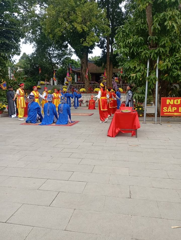 Đất vườn Ba Vì 5600m² - Nghỉ dưỡng lý tưởng, sẵn nhà ở ngay!