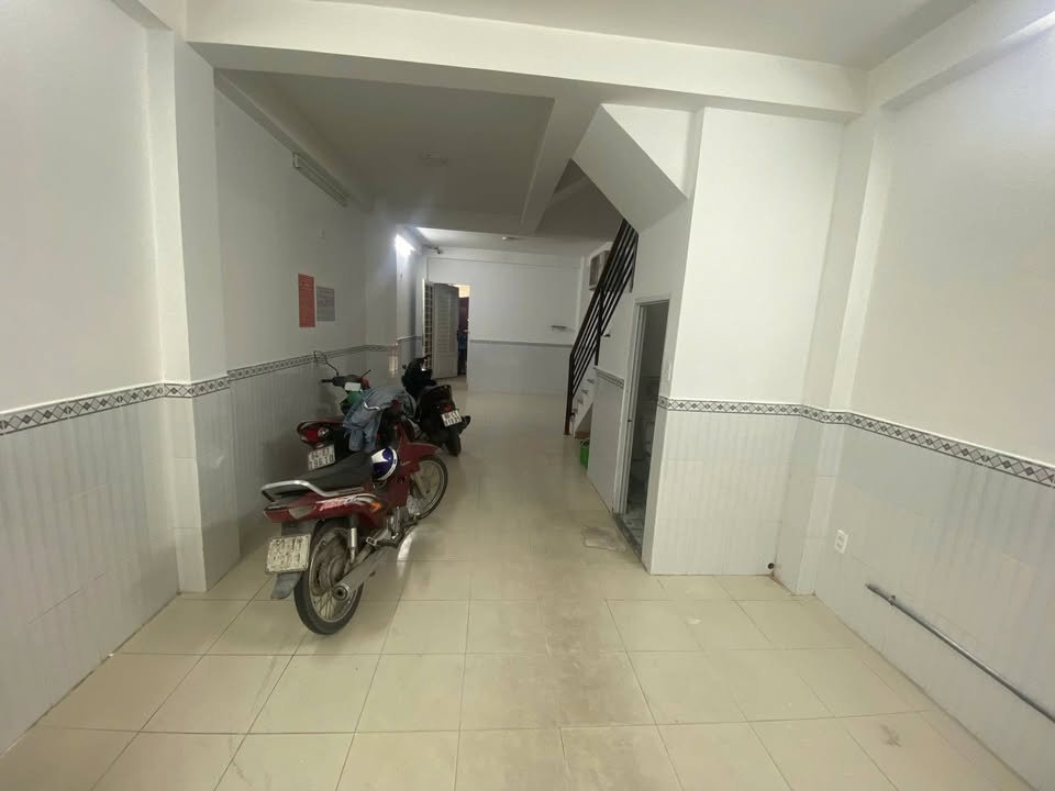 Cho Thuê Nhà Nguyên Căn 4 Tầng Đường Dương Quảng Hàm, Gò Vấp - 4PN, Sẵn Sàng Ở Ngay