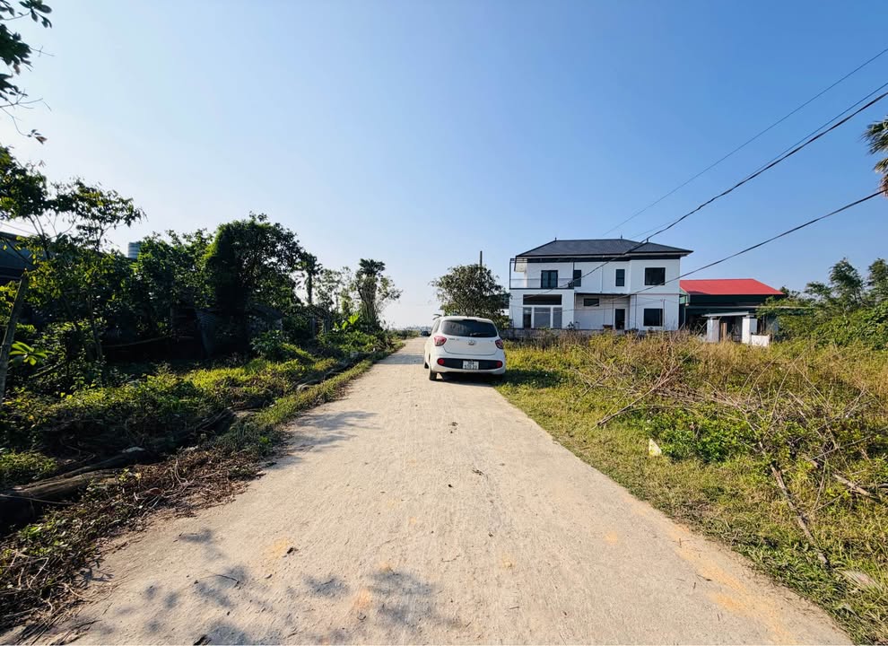 Đất nền Quang Phong 300m² - Xây dựng tự do, giá 2.1 tỷ!