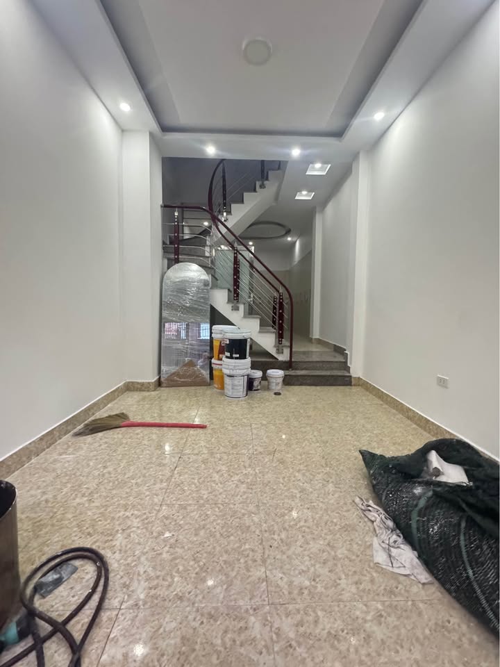 Nhà phố Tô Hiệu, Hải Phòng 42m² - Ô tô đỗ cửa, 4PN, Sổ hồng chính chủ