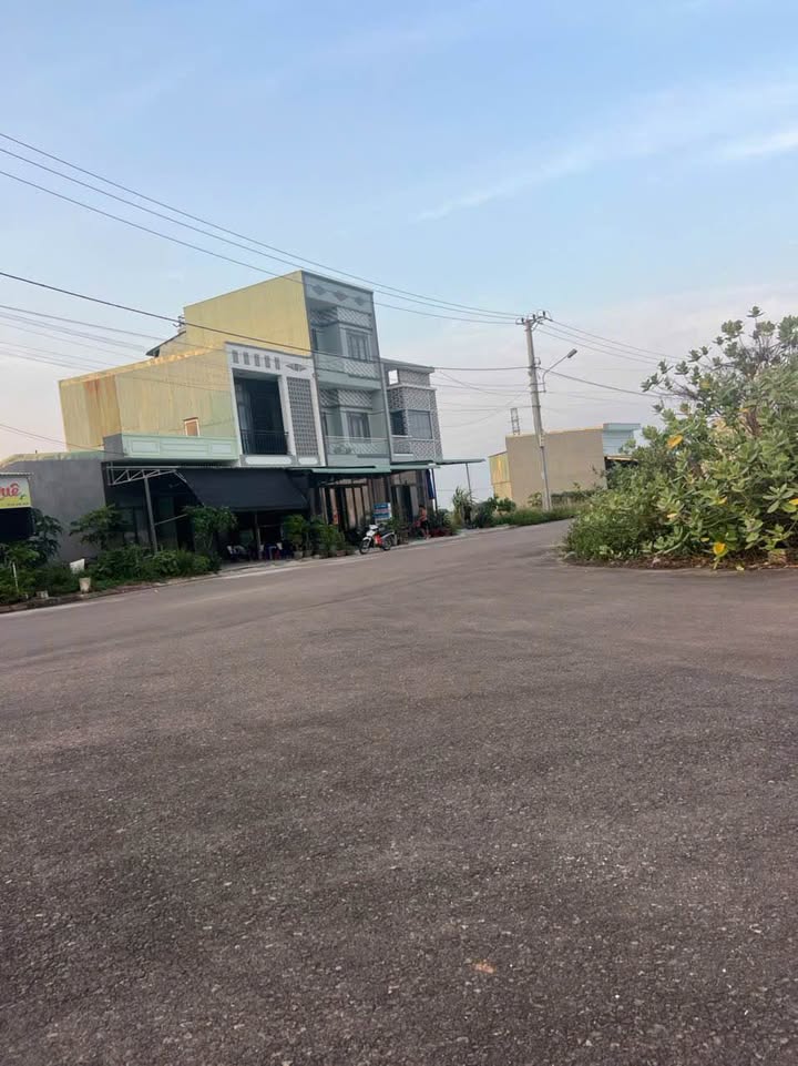 Đất nền Nhơn Bình Quy Nhơn 186m² 4.5 tỷ - Sổ đỏ chính chủ