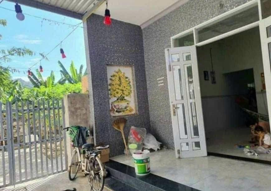 Bán Gấp Nhà Long Hải 77.5m² Sổ Đỏ Thổ Cư - Gần Biển, Đường Ba Gác