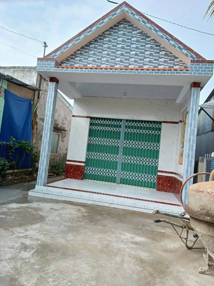 Bán Nhà Xã Tân Hưng, Bình Tân, Vĩnh Long - 143m² Sổ Hồng Sẵn Sàng