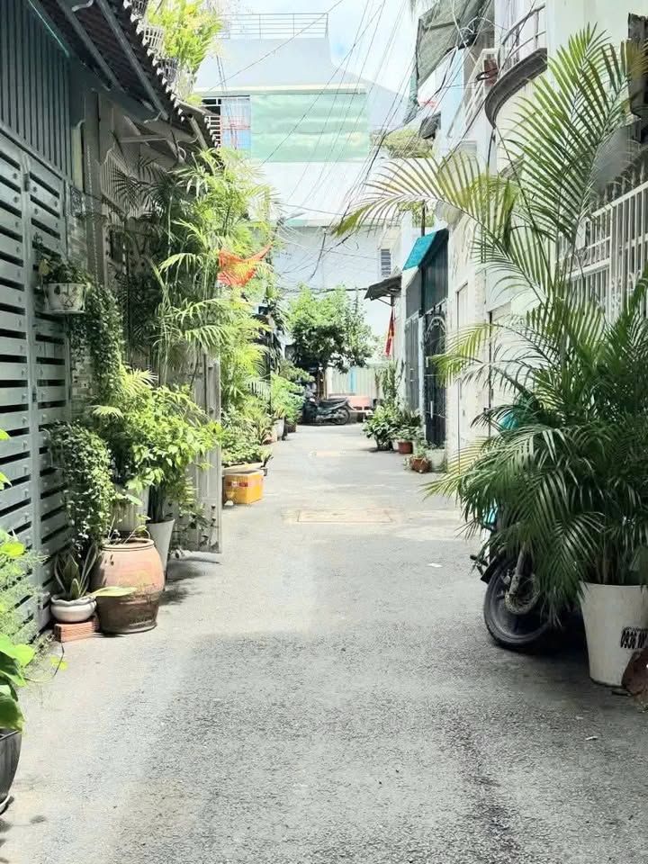 Nhà 42m² 5 tầng, Ngõ Thông Thoáng Ngọc Thụy, Long Biên - 7 Tỷ