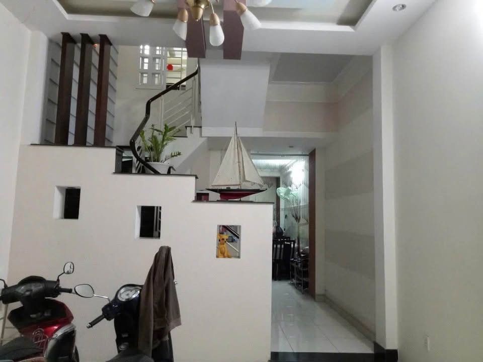 Nhà Phường Bình Trưng Đông, Thủ Đức - 52m² Full Nội Thất, Giá 6.2 Tỷ