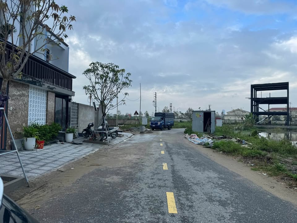 Đất nền Thạch Trung 166m² giá thỏa thuận - Hạ tầng hoàn thiện