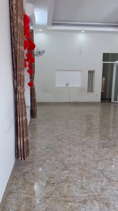 Nhà phố Hoàng Hoa Thám BMT 105m² - Mặt tiền kinh doanh sầm uất!
