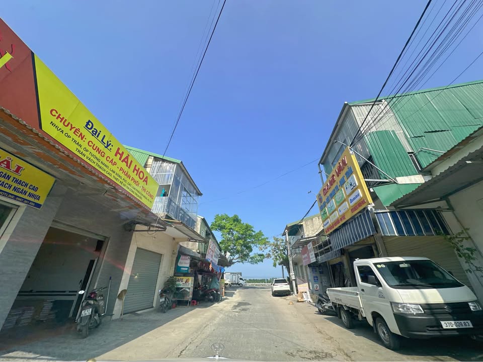 Đất nền Nghi Liên, TP Vinh 90.2m² - Sổ đỏ chính chủ, đường ô tô!