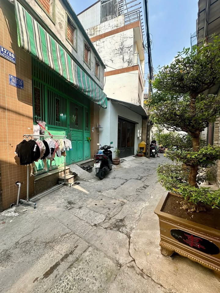 Nhà Riêng Hẻm Huỳnh Văn Gấm, Tân Phú 52m² - Sẵn sàng ở ngay!