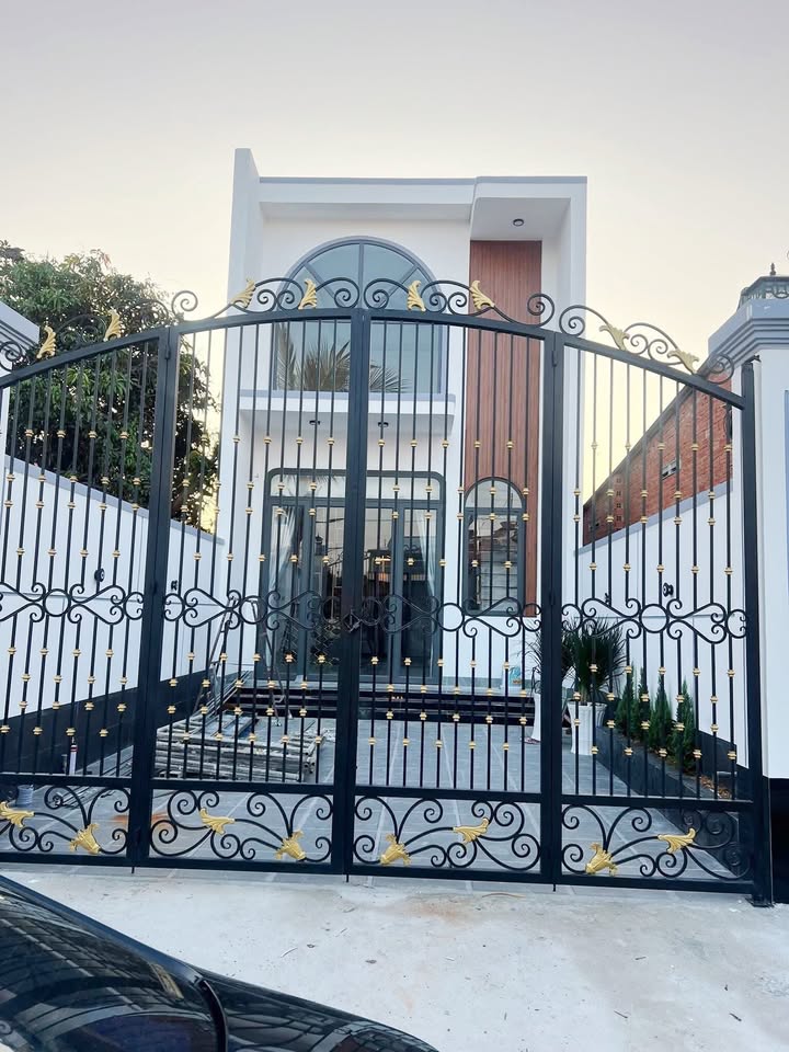 Nhà riêng Hòa Thành 120m² 1.86 tỷ - Sẵn ở ngay