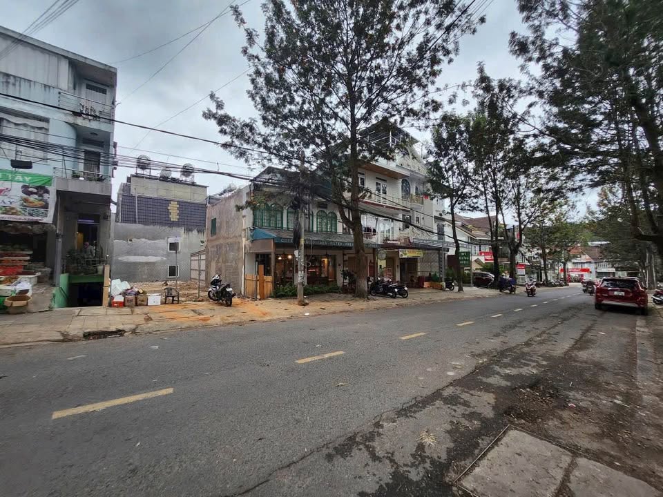 Nhà Mặt Tiền Yersin Đà Lạt 153m² - Sổ Đỏ Xây Dựng - Giá 16 Tỷ