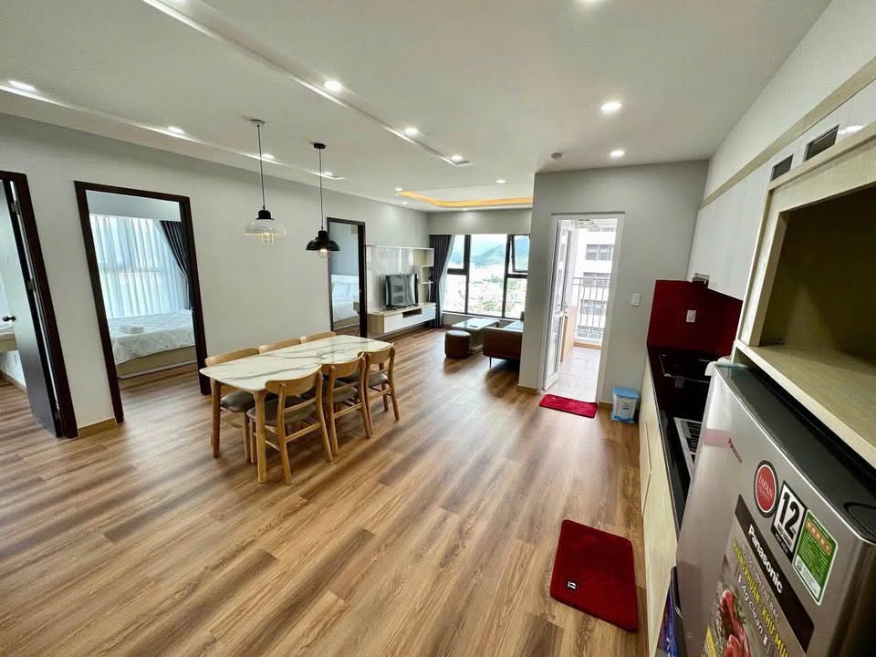 Cho thuê căn hộ 4PN Mường Thanh Viễn Triều, Nha Trang - View biển đẹp