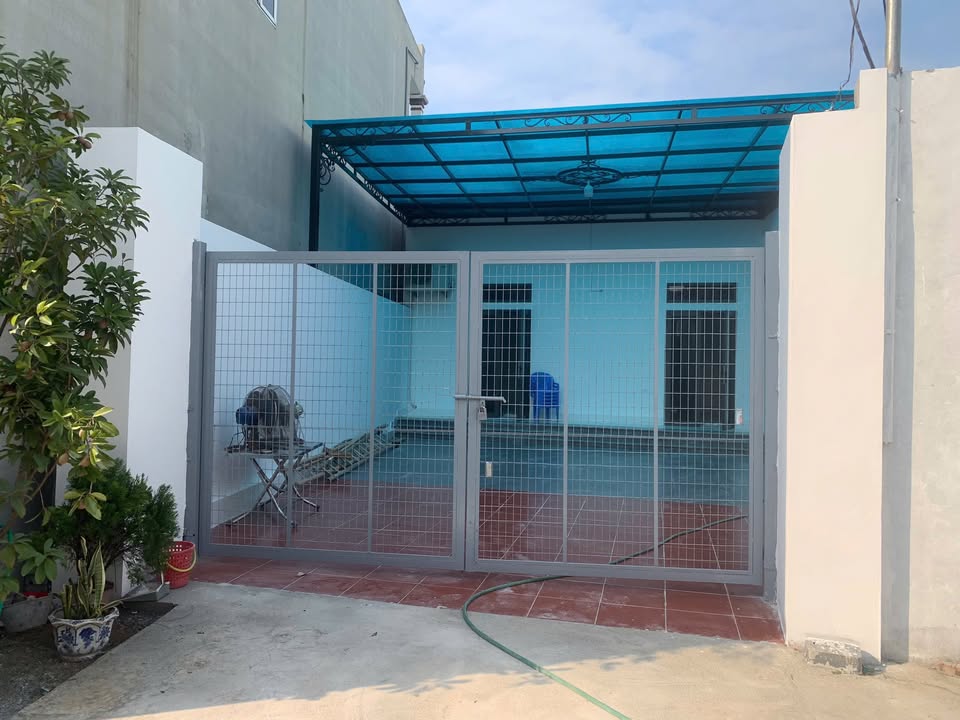 Bán gấp nhà C4 Phủ Lý 150m² sổ đỏ, ô tô vào nhà, chỉ hơn 3 tỷ