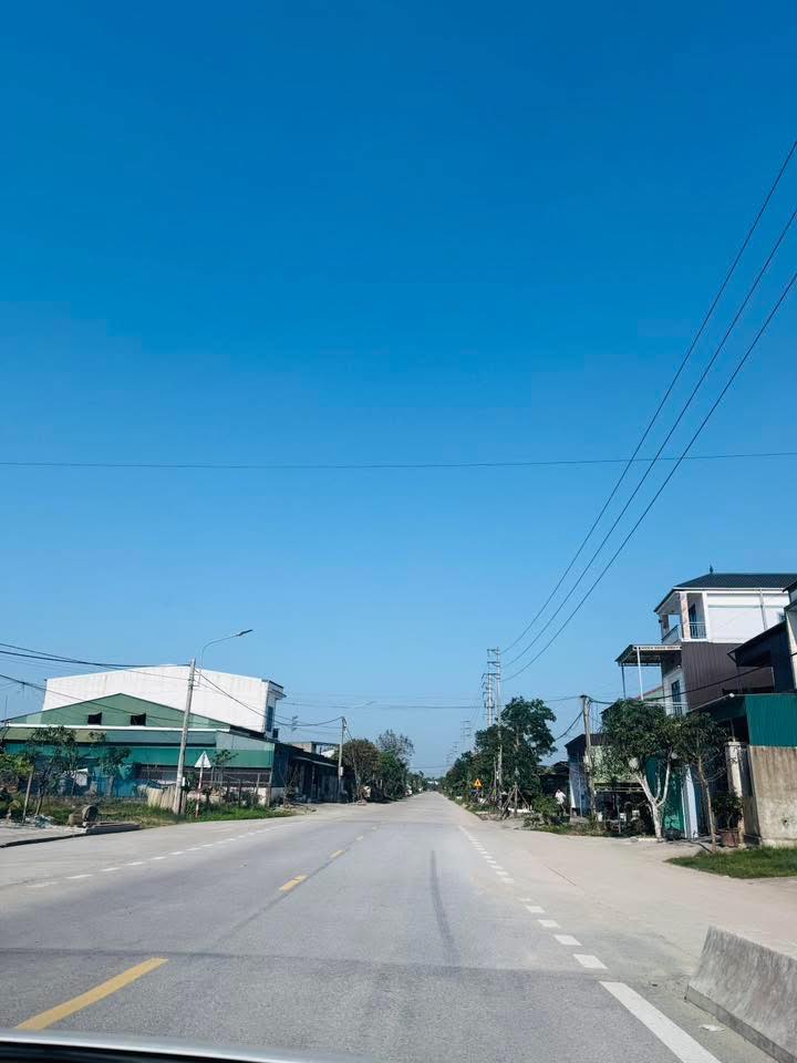 Bán đất 100m² mặt tiền Nguyễn Xí, Hà Tĩnh - Kinh doanh sầm uất