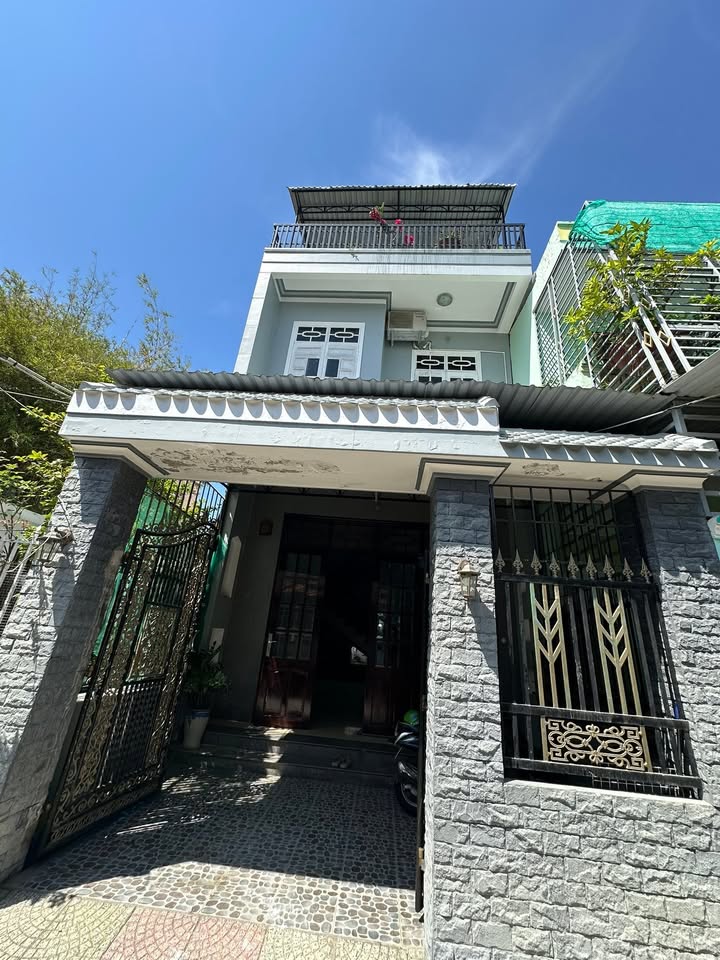 Nhà riêng Phú Nông, Nha Trang 75m² - Ô tô vào tận nhà, 9 triệu/tháng