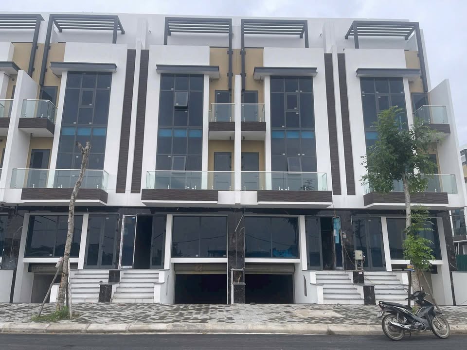Townhouse Thanh Ha Binh Minh 7tr - Mat tien kinh doanh