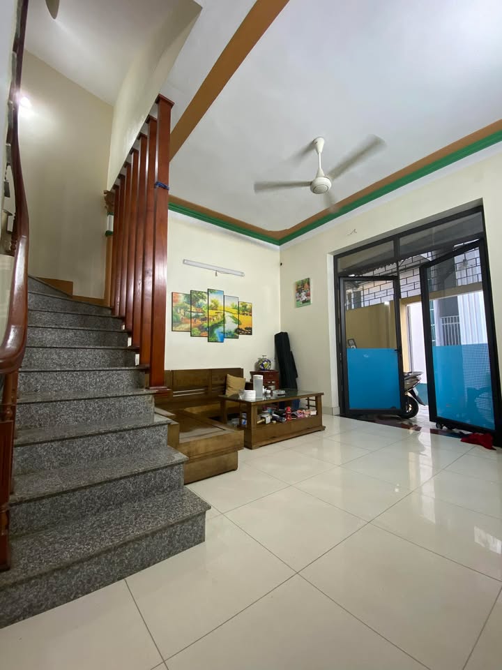 Nhà 3 tầng Văn Điển Thanh Trì - 4 triệu/tháng - Sẵn sàng ở ngay!