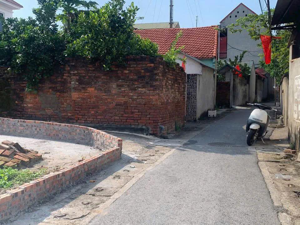 Đất nền Hội Hợp Vĩnh Yên 97m² 1.6 tỷ - Sổ đỏ chính chủ!