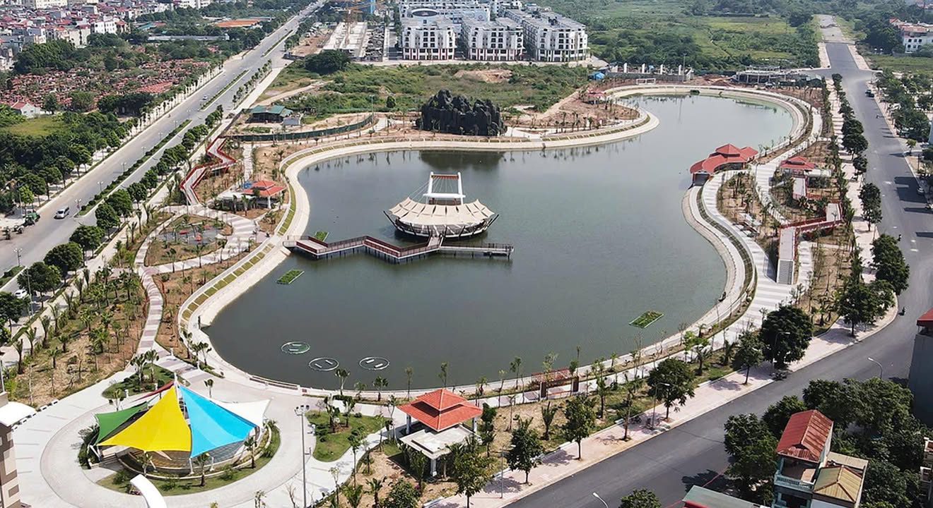 Nhà phố Khai Sơn Hill Ngọc Thụy 80m2 2x tỷ - Ô tô vào tận nhà