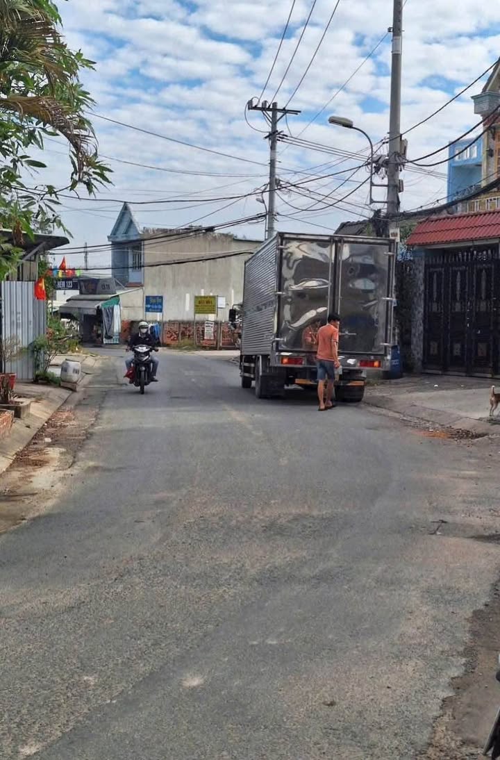 Nhà Mặt Tiền Thới Tam Thôn 14, Hóc Môn - 60m² Kinh Doanh Sầm Uất, Sổ Hồng Riêng