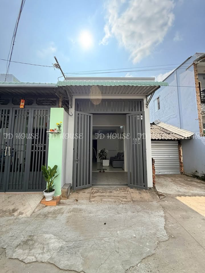 Nhà Hẻm 105 Trần Quang Diệu Bình Thủy 63m² - Ô tô vào tận nhà!