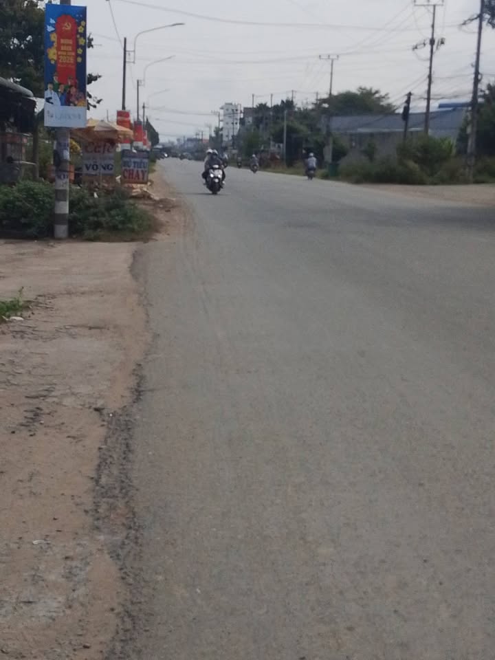 Nhà riêng Nguyễn Hữu Trí, Bến Lức 8.5 triệu - Sẵn sàng ở ngay!