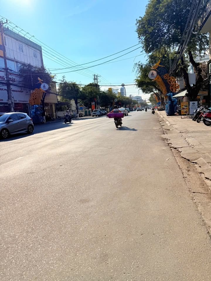 Nhà Mặt Tiền Đường Thái Nguyên, Hạ Long - 60.3m² Tặng Nhà 2 Tầng, 15 Tỷ