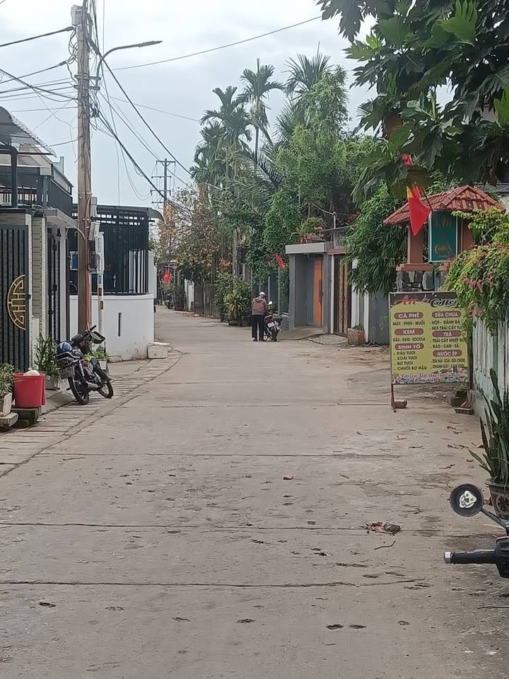 Nhà Dương Sơn, Đà Nẵng 100m² - 3PN, Ô tô vào nhà, Giá 3.9 tỷ